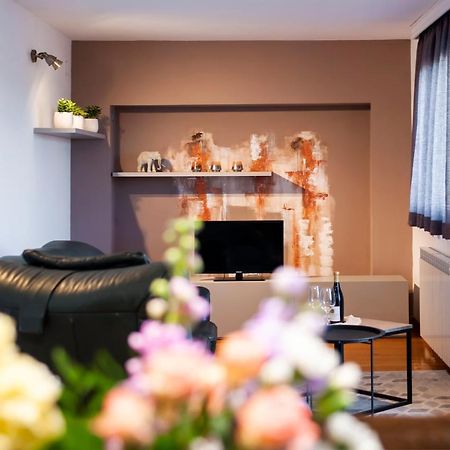 Cerin Apartment 로비니 외부 사진