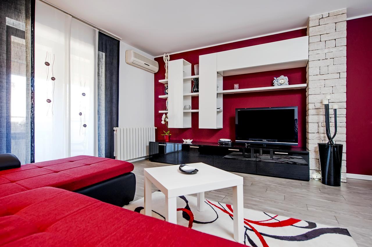 Cerin Apartment 로비니 외부 사진