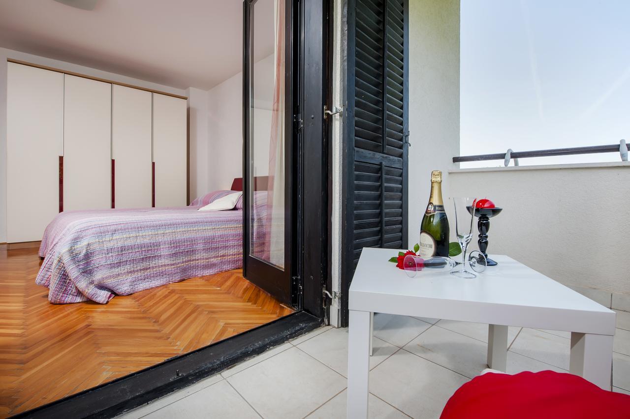 Cerin Apartment 로비니 외부 사진
