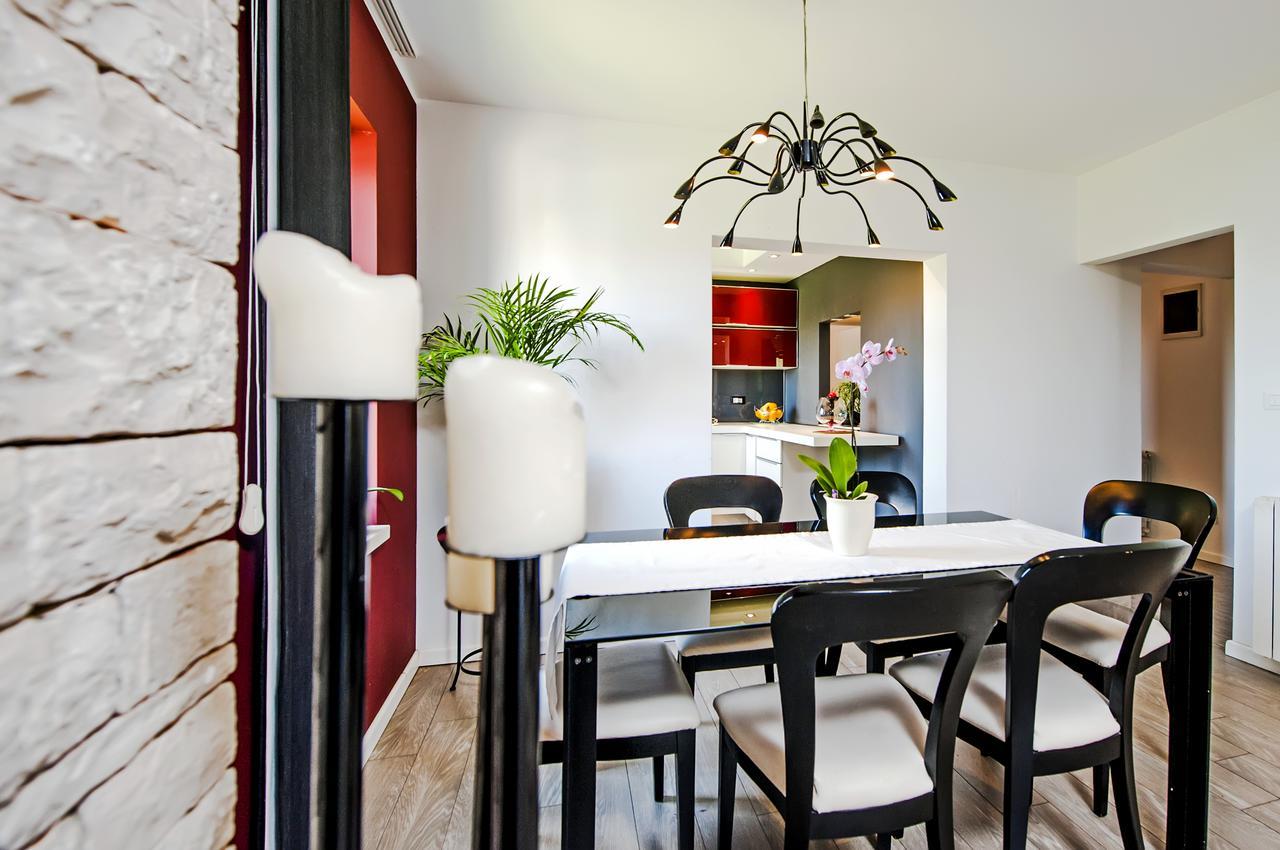 Cerin Apartment 로비니 외부 사진