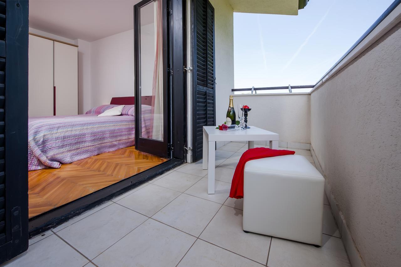Cerin Apartment 로비니 외부 사진
