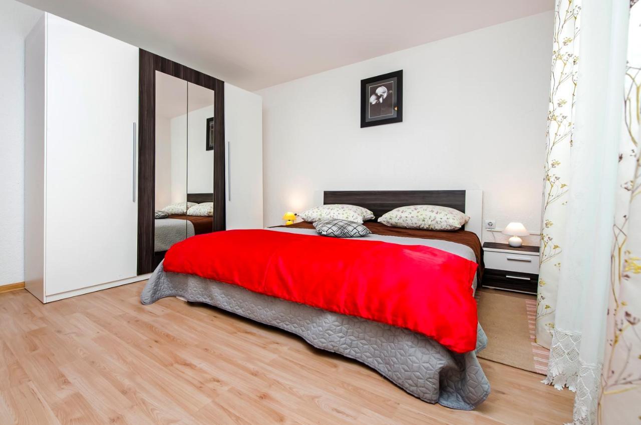 Cerin Apartment 로비니 외부 사진