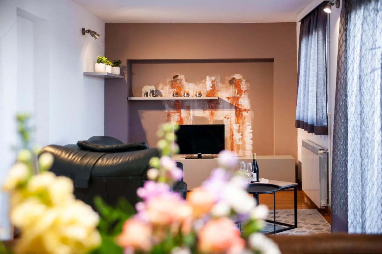 Cerin Apartment 로비니 외부 사진