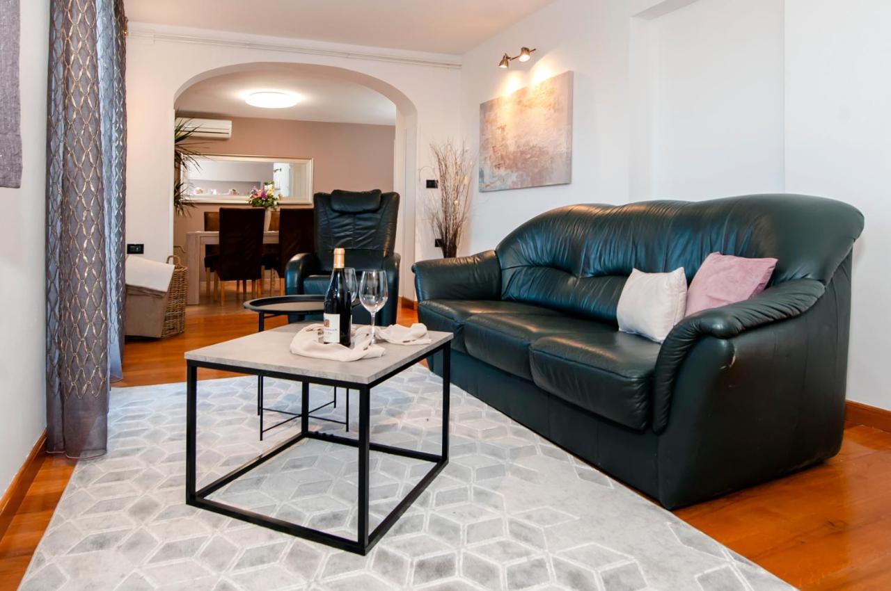 Cerin Apartment 로비니 외부 사진