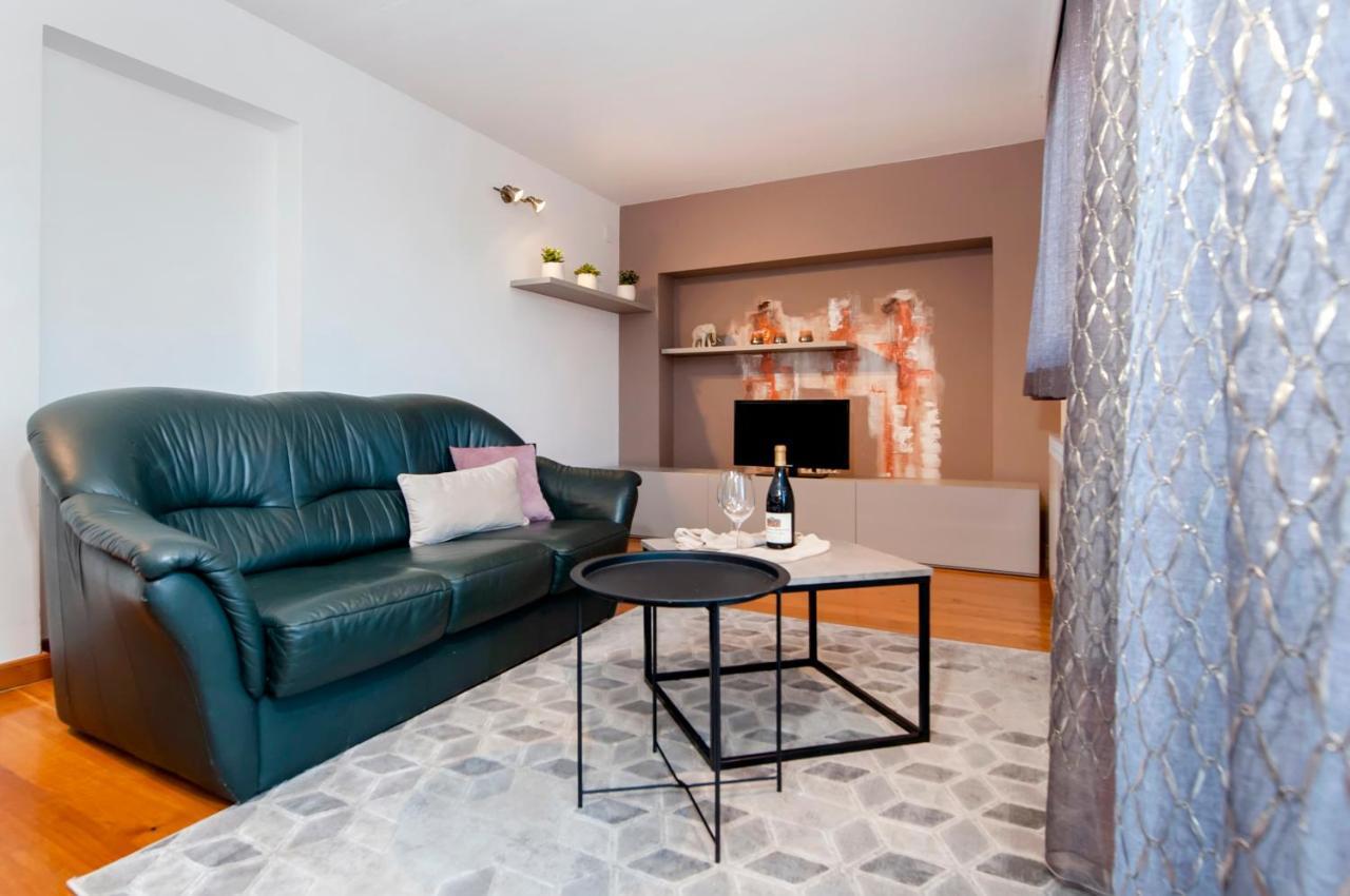 Cerin Apartment 로비니 외부 사진