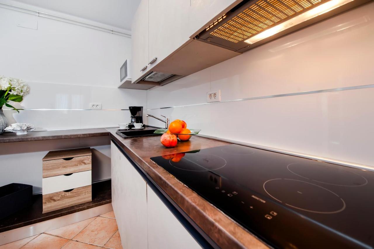 Cerin Apartment 로비니 외부 사진